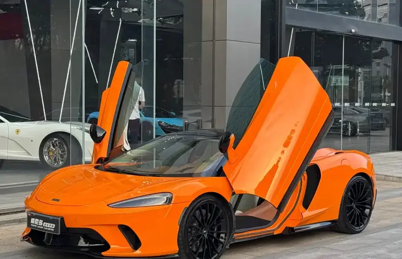 McLaren GT 2022 из Китая