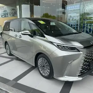 Lexus LM из Китая