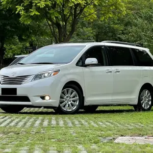 Toyota Sienna 2017 из Китая
