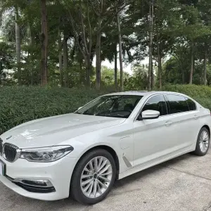 BMW 5 Series New Energy 2019 из Китая