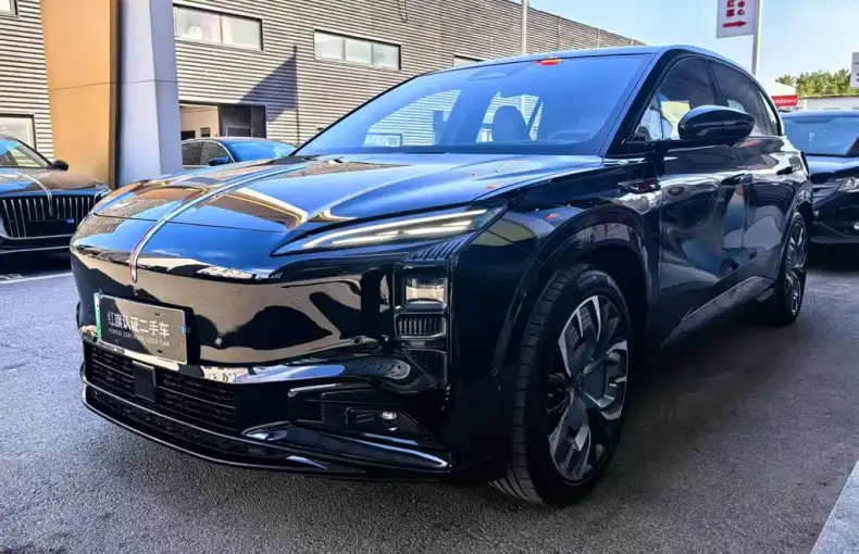 Hongqi Hongqi Tiangong 08 2024 из Китая