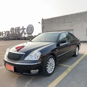 Hongqi Hongqi Shengshi 2010 из Китая