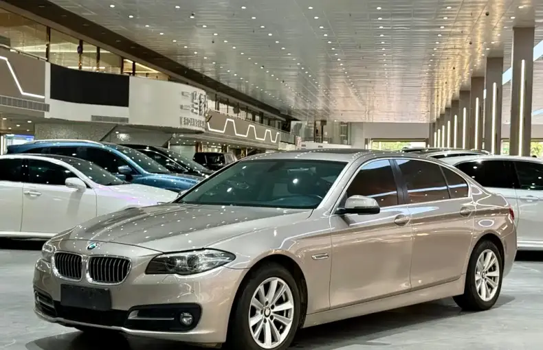 BMW 5 Series 2016 из Китая