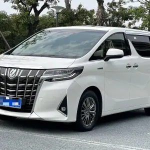 Toyota Alphard 2021 из Китая