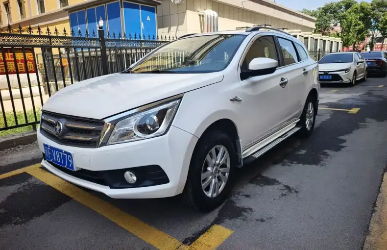 Venucia T70 2015 из Китая