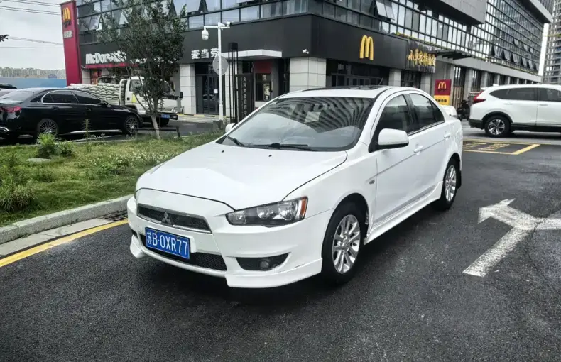 Mitsubishi Lancer EX 2013 из Китая