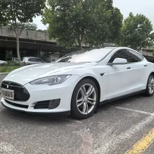 Tesla Model S 2015 из Китая