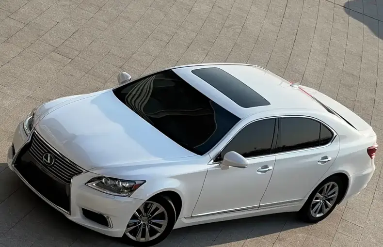 Lexus LS 2016 из Китая