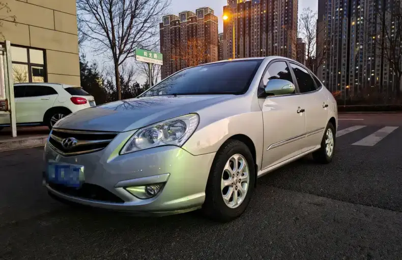 Hyundai Elantra 2011 из Китая