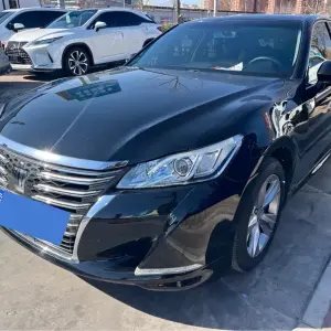 Toyota Crown 2016 из Китая