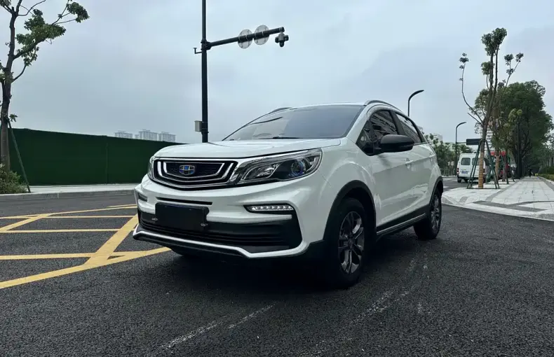 Geely Vision X3 2021 из Китая