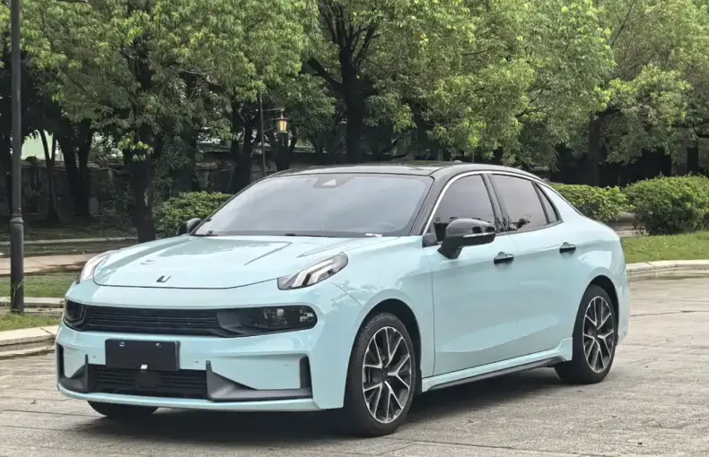 Lynk & Co 03 2021 из Китая