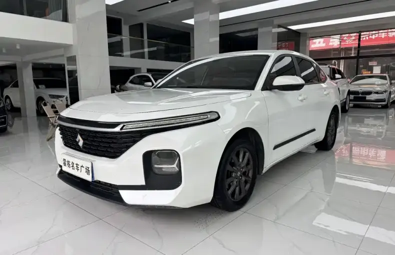 Baojun RC-5 2021 из Китая