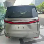 Lexus LM из Китая