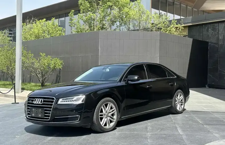Audi A8 2017 из Китая