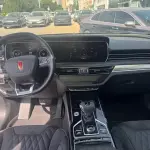 Hongqi Hongqi HS5 2023 из Китая