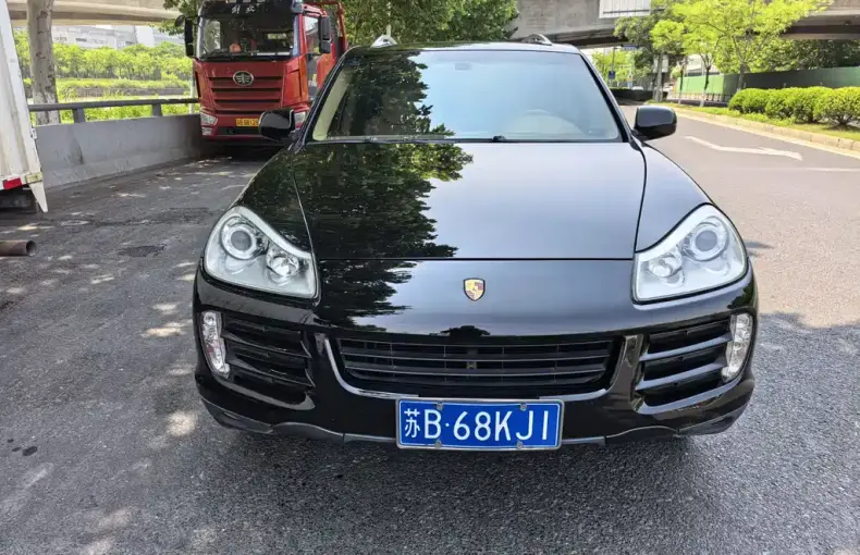 Porsche Cayenne 2010 из Китая