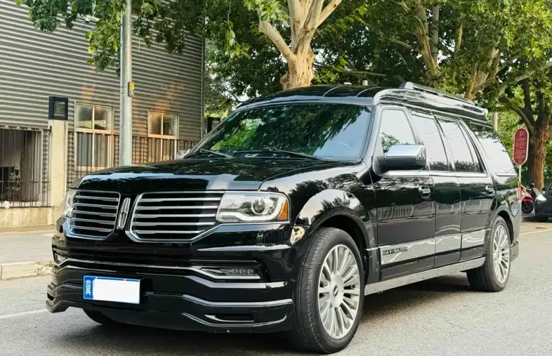 Lincoln Navigator 2017 из Китая