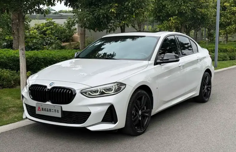 BMW 1 Series 2022 из Китая