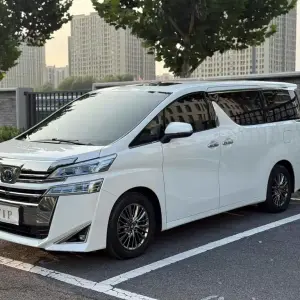Toyota Vellfire 2021 163 л.с. из Китая