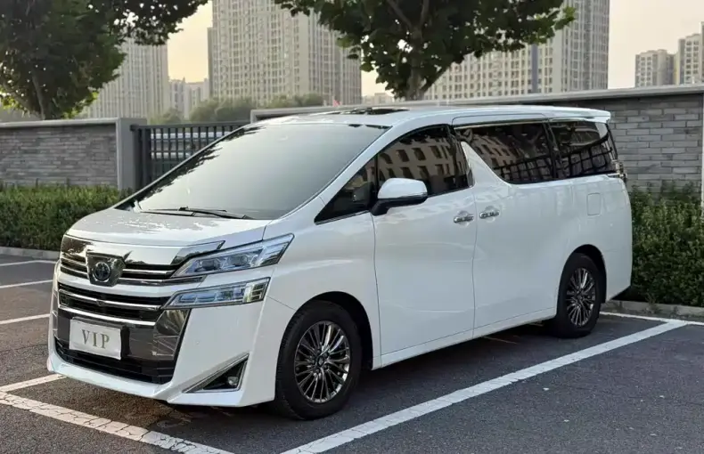 Toyota Vellfire 2021 из Китая