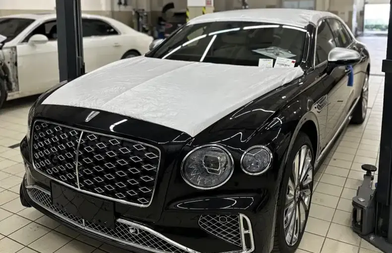 Bentley Flying Spur PHEV из Китая