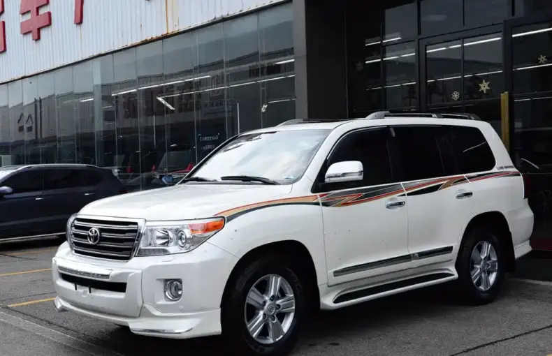 Toyota Land Cruiser 2017 из Китая