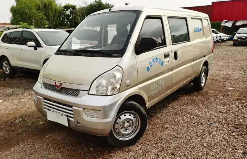 Wuling Rongguang 2017 из Китая