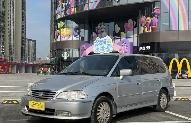 Honda Odyssey 2002 из Китая