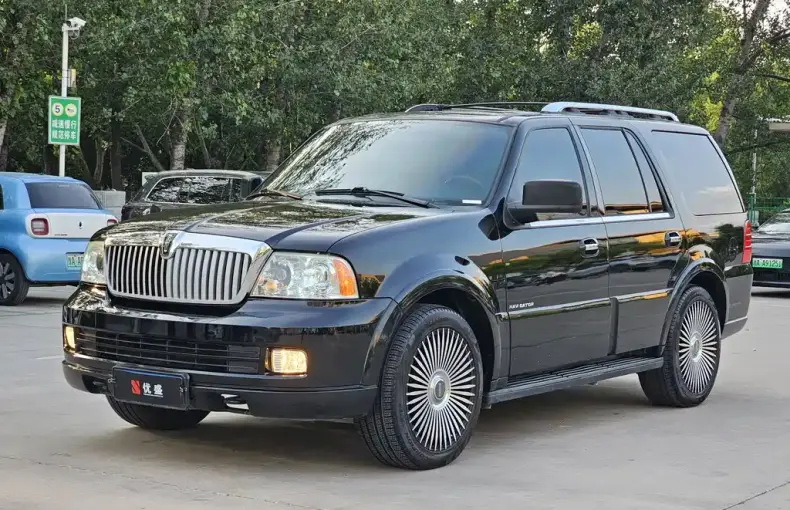 Lincoln Navigator 2007 из Китая