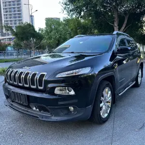 Jeep Cherokee (Import) 2014 из Китая