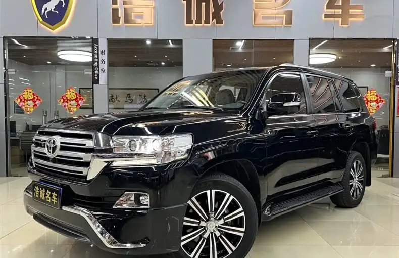 Toyota Land Cruiser 2017 из Китая