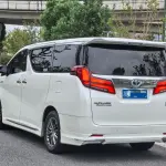 Toyota Alphard 2023 из Китая