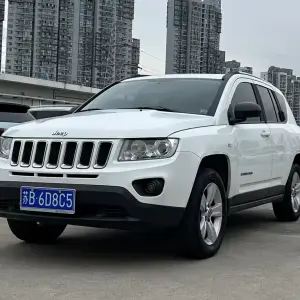 Jeep Compass (Import) 2011 из Китая