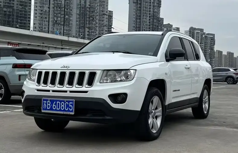 Jeep Compass (Import) 2011 из Китая