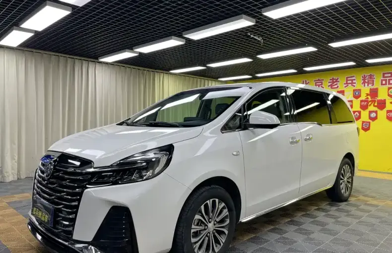 Buick GL8 2023 из Китая