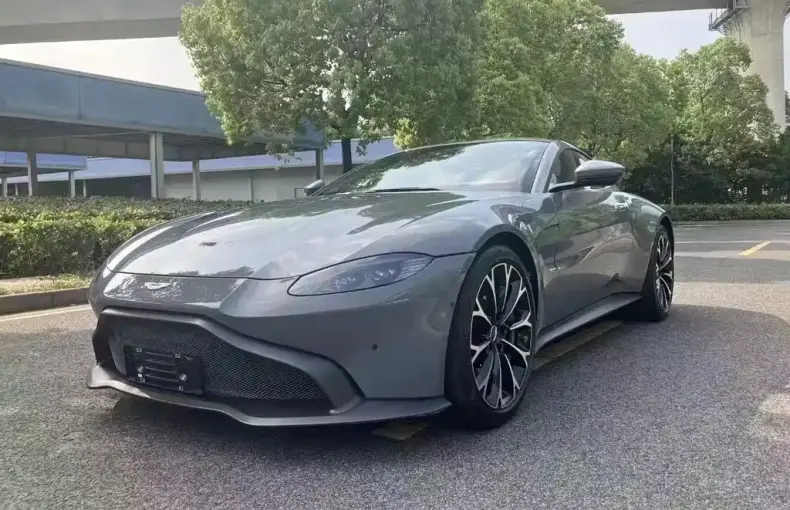 Aston Martin V8 Vantage 2021 из Китая