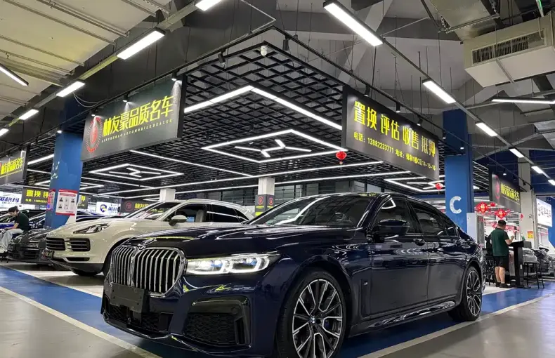 BMW 7 Series 2022 из Китая