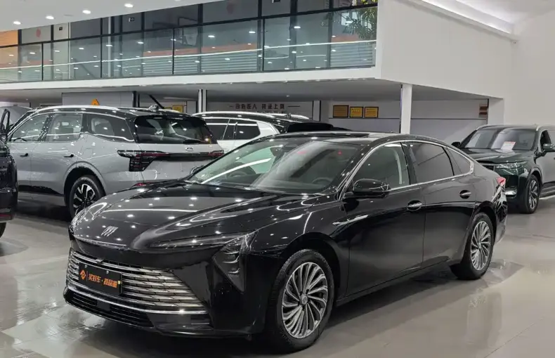 Buick LaCrosse 2024 из Китая