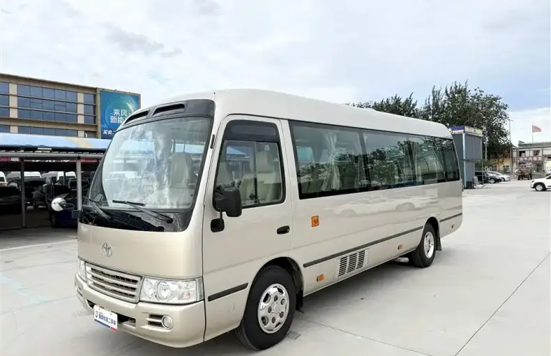 Toyota Coaster 2011 из Китая