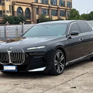 BMW 7 Series 2022 из Китая