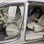 Toyota Previa 2011 из Китая