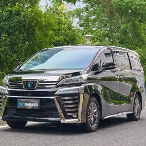 Toyota Vellfire 2021 из Китая