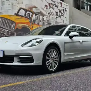 Porsche Panamera 2019 330 л.с. из Китая