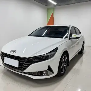 Hyundai Elantra 2022 из Китая
