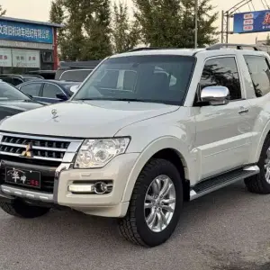 Mitsubishi Pajero (Import) 2019 из Китая