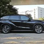 Toyota Crown Kluger 2024 246 л.с. из Китая