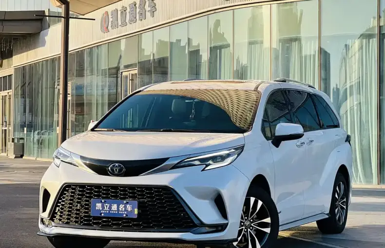 Toyota Granvia 2024 из Китая