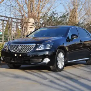 Toyota Crown 2012 из Китая