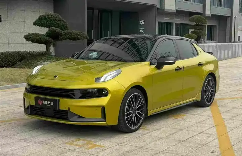 Lynk & Co 03 2023 из Китая